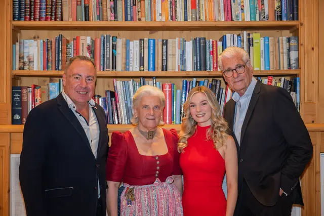 Rodolfo Baldassarri, Signe Reisch, Carina Oberbeirsteiner, Sky Du Mont. | Foto: C. Ulmer