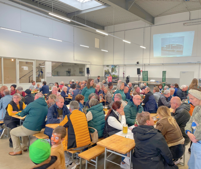 Alle Kunden waren begeistert von den gelungenen Jubiläumsfeierlichkeiten beim Autohaus Mauthner in Münzkirchen. | Foto: Autohaus Mauthner