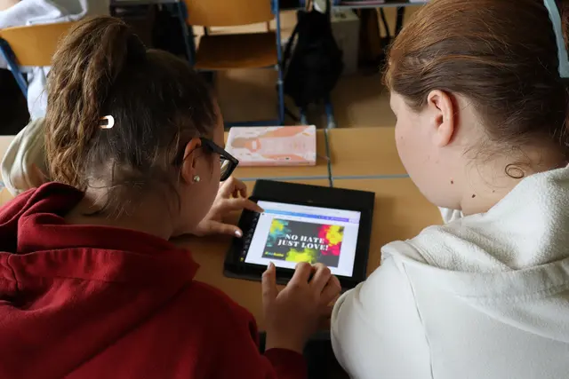 Schülerinnen und Schüler beim Ideen sammeln | Foto: Gleichbehandlungsstelle, EqualiZ