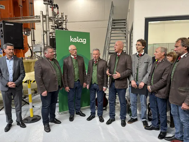 Die Kelag Sängerrunde (Bild) und Schüler der Musikschule Treffen sorgten für Unterhaltung.  | Foto: Birgit Gehrke 