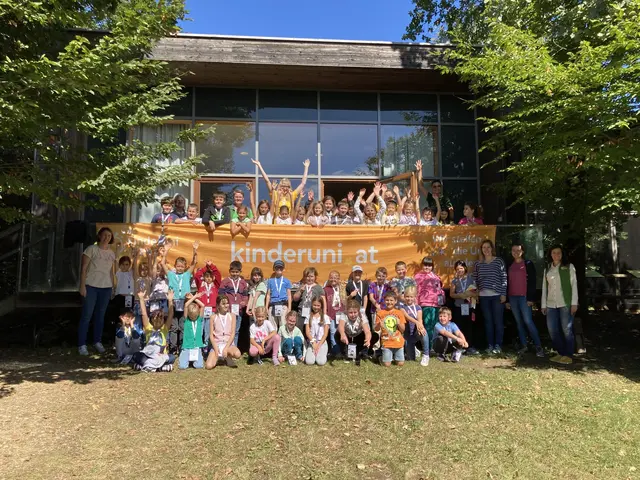 Die Schüler der Volksschule Hollabrunn beim Start in den spannenden Tag im Nationalpark Thayatal. | Foto: VS Hollabrunn