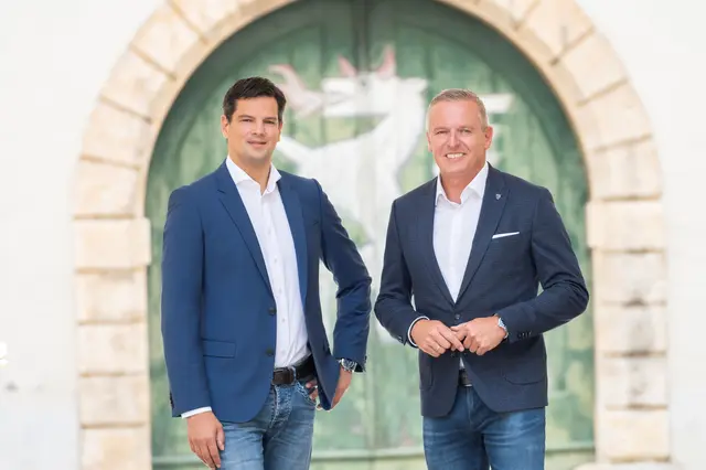 Der Heizkostenzuschuss soll jene Menschen unterstützen, die auch tatsächlich ihren Lebensmittelpunkt in der Steiermark haben, erklären Landeshauptmann Mario Kunasek (r.) und Soziallandesrat Hannes Amesbauer. | Foto: Foto Fischer