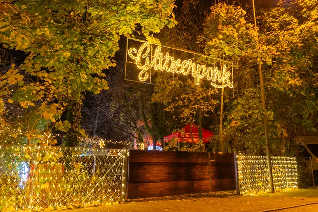 35.000 LED-Punkte, über 5,5 Kilometer Lichterketten und 24 Großfiguren laden jeden Freitag bis Sonntag von 16 bis 21 Uhr zum winterlichen Spaziergang mit Lichererlebins ein. | Foto: Stadtgemeinde Marchtrenk