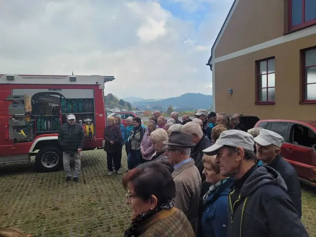 Seniorenbund Pabneukirchen besuchte die Feuerwehr Pabneukirchen. | Foto: Rupert Hintersteiner