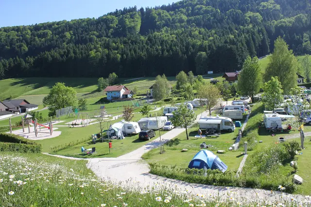 Camp MondSeeLand liegt auf Platz zehn der beliebtesten Plätze der Sommersaison 2025. | Foto: Camp MondSeeLand 