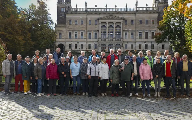 Die Reisegruppe auf Besichtigungstour. | Foto: Markus Mörwald