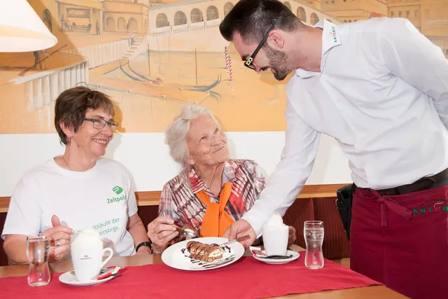 Kleine Hilfe, große Wirkung – Nachbarschaft, die verbindet. | Foto: Zeitpolster