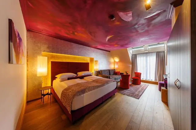 Individuelle Raumgestaltung mit Stil: Die Referenzen zeigen die Bandbreite des Betriebs – von gemütlichen Wohnräumen bis zu hochwertigen Hotelausstattungen. | Foto: Wilhelmshof