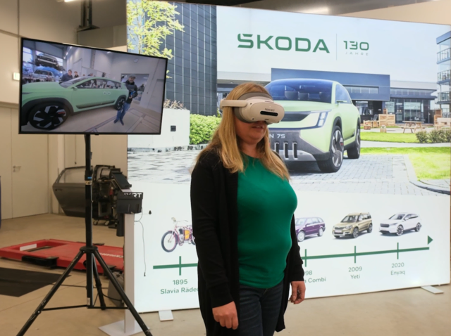 Durch eine VR-Brille konnte die Welt von Škoda erlebt werden. | Foto: Autohaus Mauthner