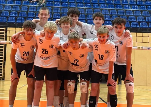 Ried, Steindl, Bachmayer, Kolinsky, Reuter, Steinbichler, Weichselbaum, Dvorak-Gunnarsson, Hügelsberger | Foto: Sportunion Volleyball Tulln