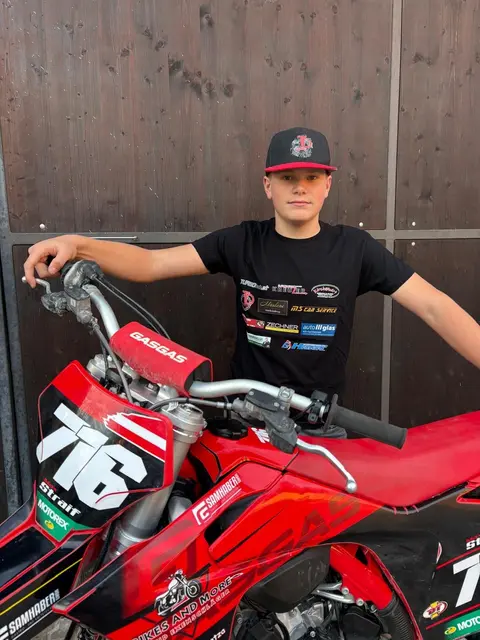 Der Taufkirchner Max Straif wurde Motocross-Vizelandesmeister in der 85ccm-Klasse. | Foto: Straif