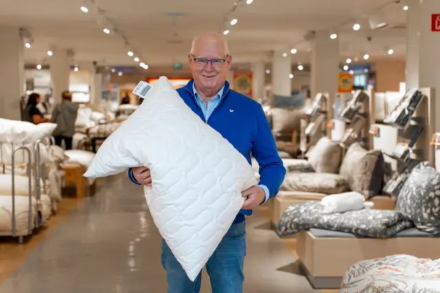 Peter Hildebrand, Eigentümer und Geschäftsführer von Betten Reiter: "Ich arbeite, weil es mir Spaß macht und der größte Spaß ist einfach der süße Geschmack von Erfolg". | Foto: MeinBezirk OÖ/Siegl