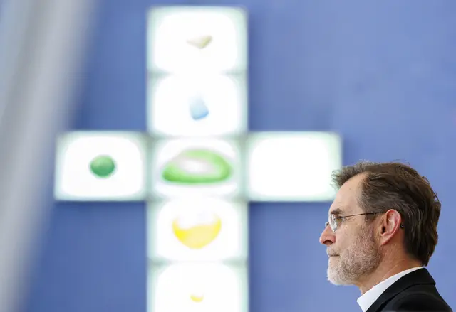 Offizieller Segen aus Rom am Freitag: Josef Grünwidl wird Wiens neuer Erzbischof. Zum feierlichen Anlass läutete die Pummerin – erneut. | Foto: Tobias Steinmaurer / picturedesk.com