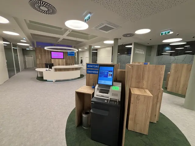Der neue große und freundliche SB-Bereich der Steiermärkischen Sparkasse in Weiz