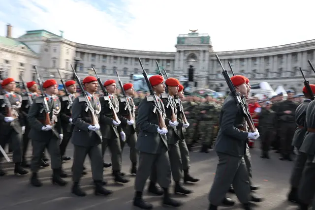 Alle Jahre wieder findet die Leistungsschau des Bundesheeres am Heldenplatz statt. (Archivfoto) | Foto: FLORIAN WIESER / APA / picturedesk.com