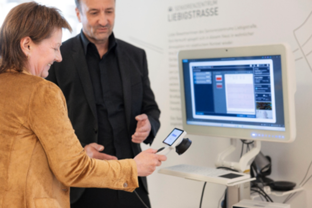 Vorzeigeprojekt: Das "Digitale Pflegeheim" wird seit diesem Jahr in allen städtischen Seniorenzentren eingesetzt. | Foto: Stadt Linz