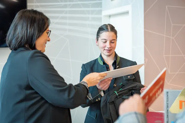Magdalena Kern kann stolz auf iher Leistung sein. Sie holte den Sieg beim Bundeslehrlingswettbewerb.  | Foto: Bastian Fettinger
