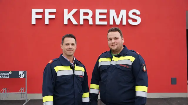 Kommandant HBI Thomas Pagger und Kommandant Stellvertreter OBI Stefan Kraxner | Foto: MeinBezirk/Justin Schrapf