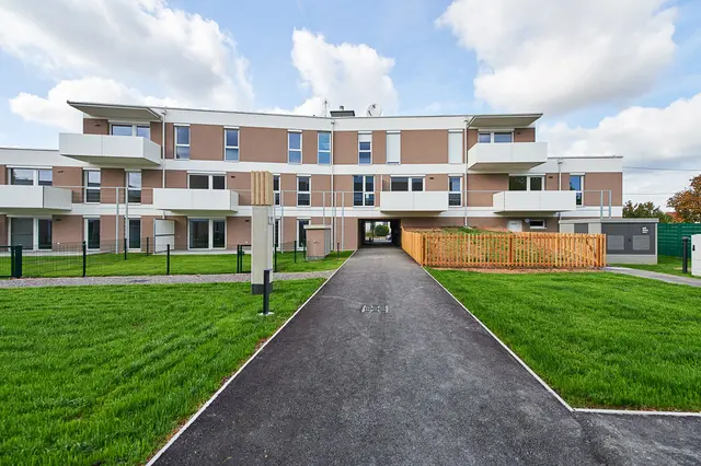 Die Anlage verfügt über 2.807 m² Nutzfläche, 75 PKW-Tiefgaragenabstellplätze, Aufzug, PV-Anlage, Fernwärme, Vollwärmeschutzfassade und viel mehr. | Foto: SGN