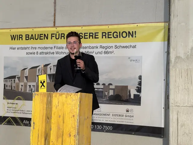 Michael Pregele ließ ein Gedicht zum Anlass hören. 
