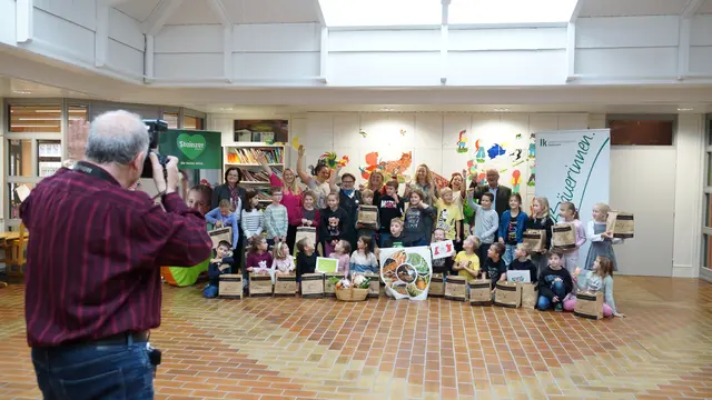 Gruppenfoto in der Schulaula | Foto: MeinBezirk/Justin Schrapf