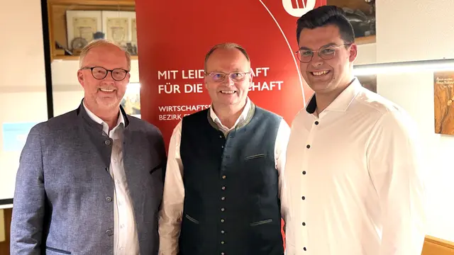 Von links: Wirtschaftskammer-Obmann Christian Naderer, Karl Hüttmannsberger und Florian Hausleitner.