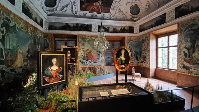 der Gartensaal von Maria Eleonore, die Schwester des letzten Fürsten konnte den Zerfall der Besitzungen und das Aussterben ihrer Familie nicht aufhalten, auch hier war trotz viel Ambition schließlich Alles eine Illusion... | Foto: I.Wozonig