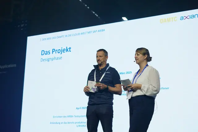 Martin Brenner, SAP-Teamlead von Axians (li), und Stephanie Siegl, Einkaufsleiterin von ÖAMTC (re), erzählen über die Einführung von SAP Ariba. | Foto: Axians