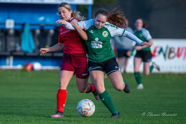 Bettina Rohrmüller (rot) stellte sich energisch in die Zweikämpfe – Herzogenburg hielt stark dagegen. | Foto: Thomas Navratil