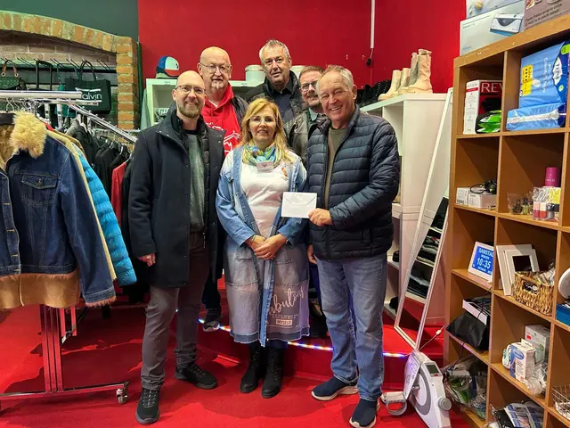 Das Team der SPÖ Bleiburg überreichte ein kleine finanzielle Starthilfe