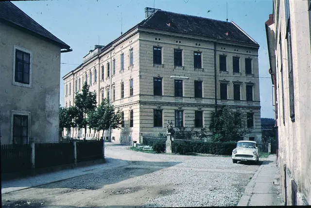 Volks- und Hauptschule in der Schulgasse, um 1960 | Foto: Stadtarchiv Zwettl