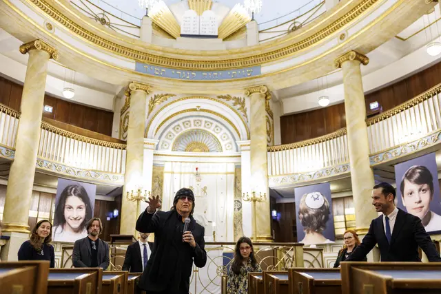 Der Wiener Stadttempel wird saniert. Prominente Unterstützung bei der Finanzierung gibt es von Künstler Gottfried Helnwein. | Foto:  TOBIAS STEINMAURER / APA / picturedesk.com