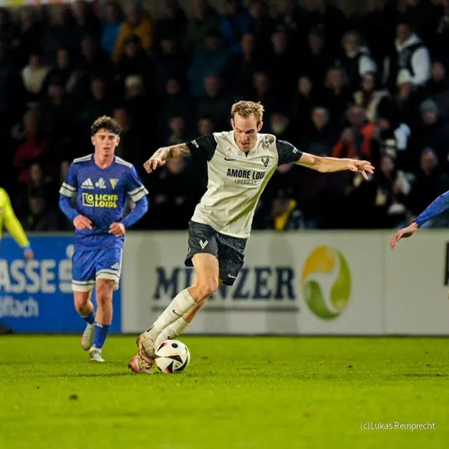 Fabian Schubert, der selbst zum 4:0 traf, und seine Kollegen schossen Lafnitz aus dem Stadion. | Foto: Lukas Reinprecht