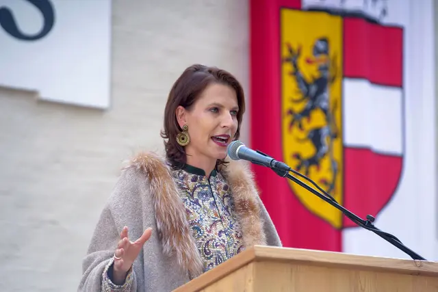 Salzburgs Landeshauptfrau Karoline Edtstadler (ÖVP) lässt im Ö1-Interview aufhorchen: Die Gesundheitskompetenzen soll der Bund "zentral steuern".
 | Foto: Land Salzburg / Franz Neumayr / picturedesk.com