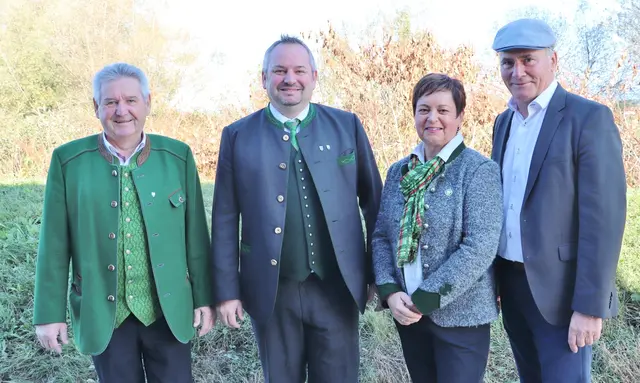 „Hausherr“ der Kläranlage in Muttendorf Martin Niggas (2.v.l.) mit Lannachs Bgm. Josef Niggas, Bgm. Waltraud Walch/Dobl-Zwaring und Bgm. Alois Gangl/ St. Josef. | Foto: Edith Ertl