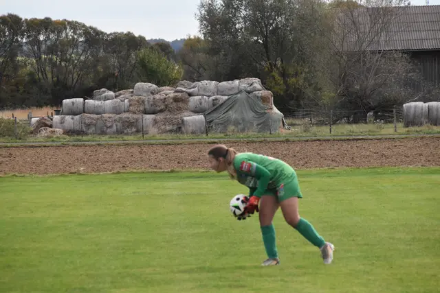 Phoebe-Alexa Lissl hielt die Bälle souverän. | Foto: Michael Strini