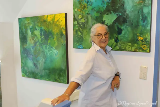 Farbstarke Inspirationen, Christine Foetsch zeigte an den Tagen des offenen Ateliers ihre aktuellen Arbeiten.