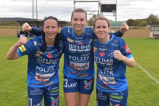 Jasmin Pelzmann, Leonie Pinter und Isabella Gold jubelten über das 2:0. | Foto: Michael Strini
