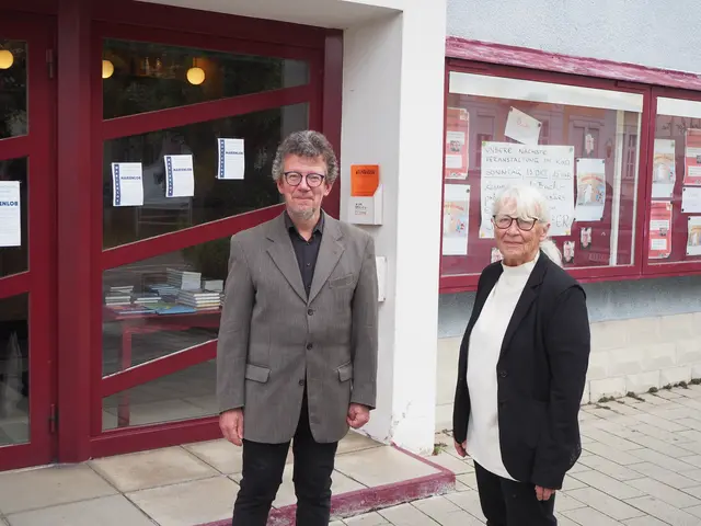 Mutter und Sohn blicken auf bewegte Jahrzehnte zurück, zwischen Filmrollen, Kulturveranstaltungen und unzähligen Erinnerungen. | Foto: OIiver und Jutta Treiber