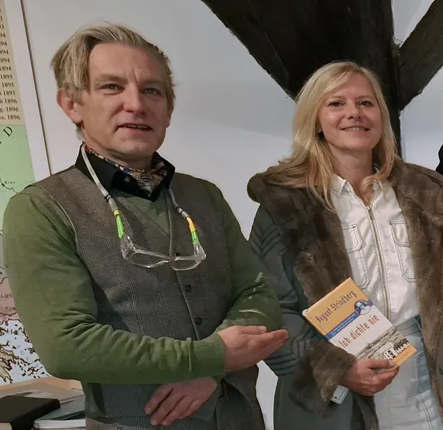 Claudia Zeißig und Andy Denk werden das Strindbergmuseum "weiterleben" lassen.  | Foto: Zinterhof