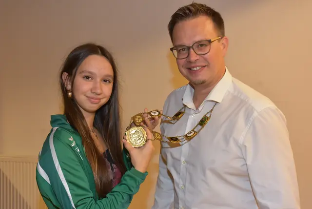 Roland Raab löste seine Tochter Jana Raab als Schützenkönig ab. Mit einem überaus seltenen 0,0 Teiler war dieses Jahr Roland Raab eine Klasse für sich.  | Foto: Zinterhof