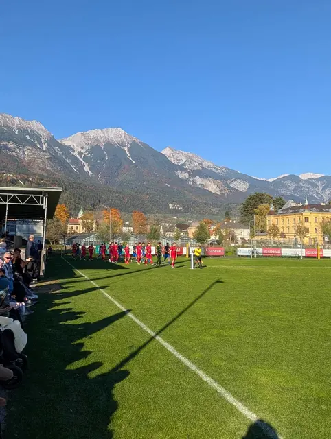 Stadtderby zwischen der Generali Union Innsbruck und der SPG Innsbruck West. Die Gäste gewinnen auf der Fenner mit 3:0. | Foto: Herrmann
