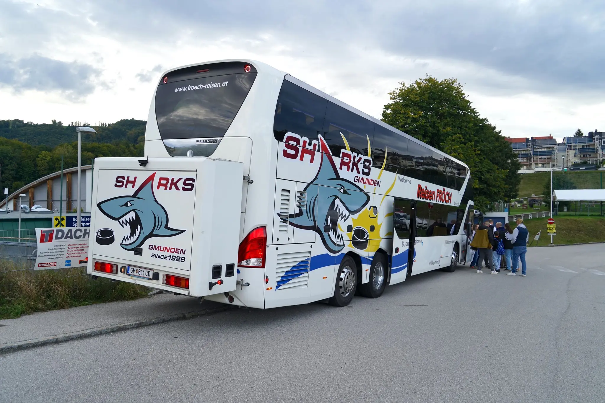 Eishockey Cam4Dent Sharks Gmunden am richtigen Weg! - Salzkammergut