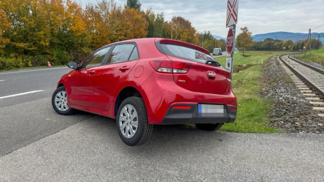 Fahrzeugbergung bei einem Bahnübergang in Schauboden | Foto: Doku NÖ