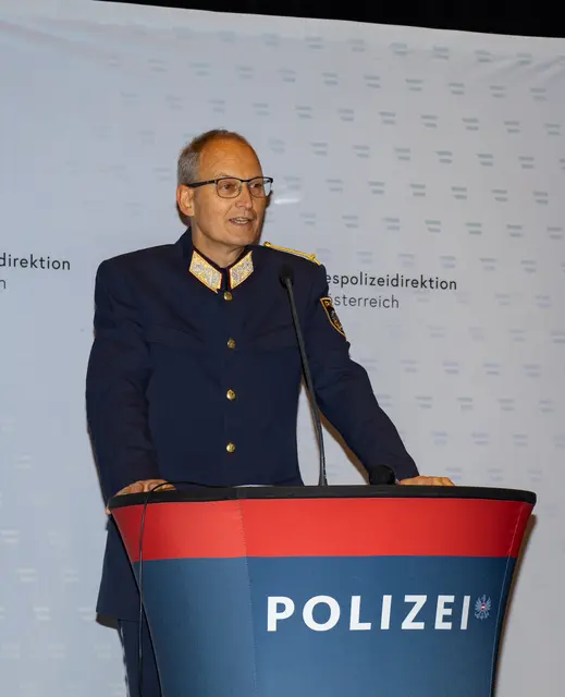 Landespolizeidirektor-Stellvertreter Günther Humer. | Foto: Christian Doms/Mein Bezirk