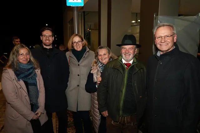 um mittlerweile 16. Mal luden die Aschacher Vereine am Samstag, 18. Oktober, zur beliebten Keller-Roas ein. | Foto: Peter Michael Röck