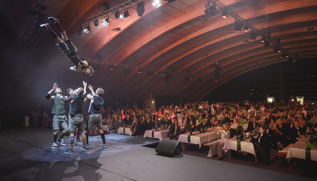 Für eine spektakuläre Showeinlage sorgte „DDC Breakdancer“, welche Breakdance mit alpenländischen Elementen kombinierten.

 | Foto: Zillertal Bier/Franz Oss
