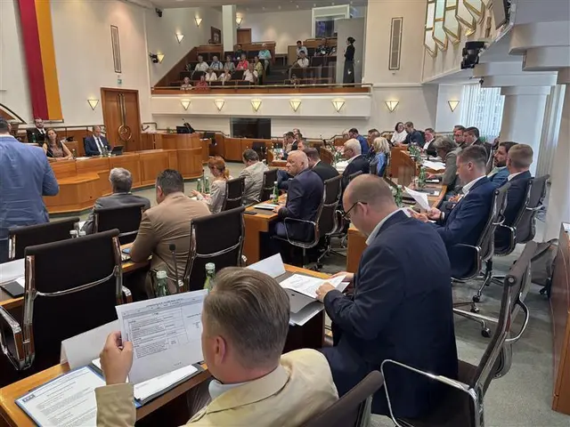 Burgenland hat seit Donnerstag ein eigenes Klimaschutzgesetz. Die Opposition fürchtet mehr Verwaltungs-Aufwand, SPÖ und Grüne stimmten für das Gesetz.  | Foto: Franz Tscheinig