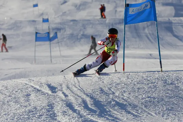 Celine stand das erste Mal mit drei Jahren auf den Skiern.  | Foto: zVg