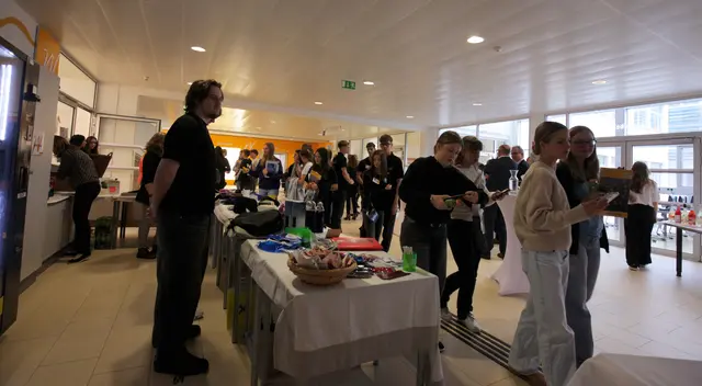 Im ersten Stock tummelte es sich förmlich. | Foto: MeinBezirk/Bernhard Kerezsi